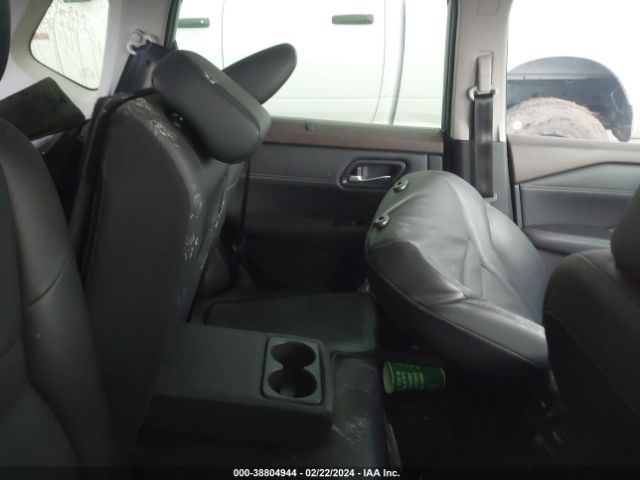 JN8BT3CAXPW003652 Nissan Rogue Sl Fwd