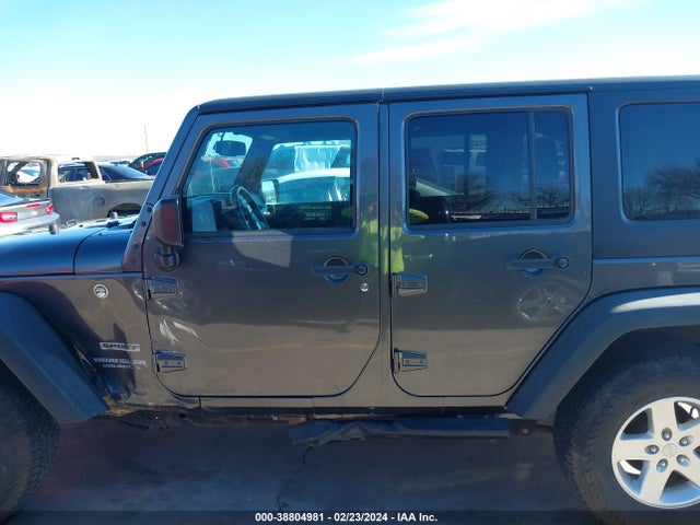 1C4HJWDG1HL500351 Jeep Wrangler Unlimited Sport 4x4