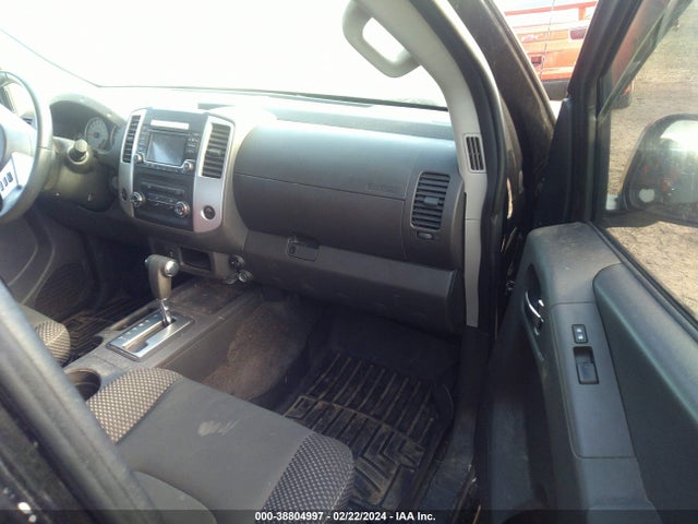 Nissan Frontier Desert Runner 2018 1N6DD0CU7JN735905 Image 5