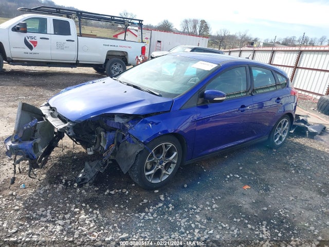 Ford FOCUS SE 2014 1FADP3K21EL396304 Image 2