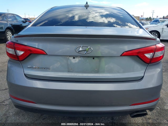 Hyundai SONATA SE 2015 5NPE24AF1FH147255 Image 17