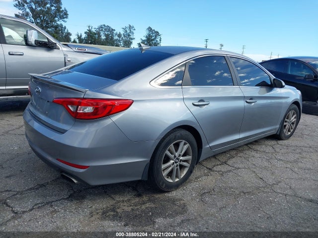 Hyundai SONATA SE 2015 5NPE24AF1FH147255 Image 4