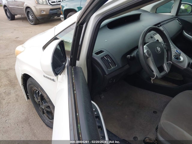 2013 TOYOTA PRIUS TWO VIN: JTDKN3DUXD5665652