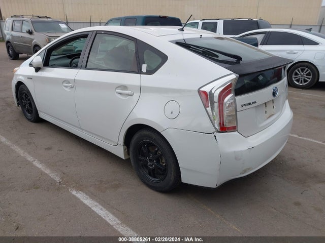 2013 TOYOTA PRIUS TWO VIN: JTDKN3DUXD5665652
