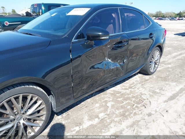 JTHBA1D27G5018742 Lexus IS 200T