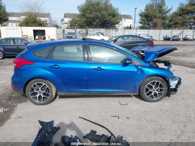 Ford FOCUS SEL 2018 1FADP3M28JL264616 Image 13