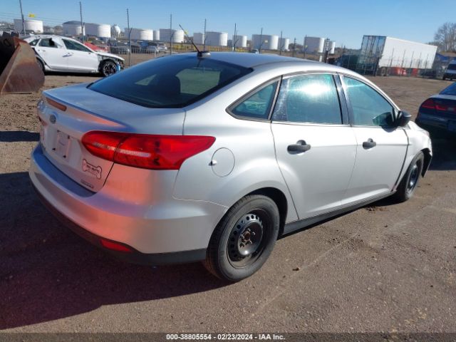 1FADP3E21GL212574 Ford FOCUS S