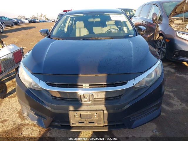 Honda Civic Lx 2018 2HGFC2F53JH500166 Image 12