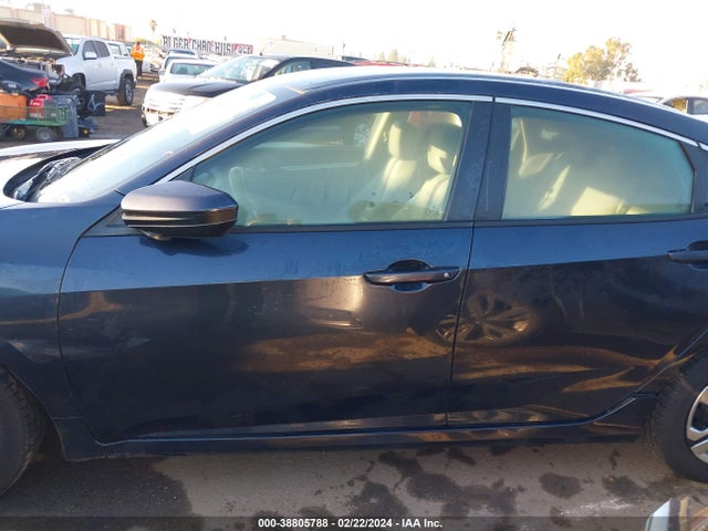 Honda Civic Lx 2018 2HGFC2F53JH500166 Image 14