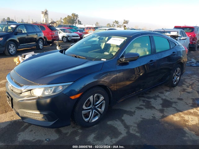 Honda Civic Lx 2018 2HGFC2F53JH500166 Image 2