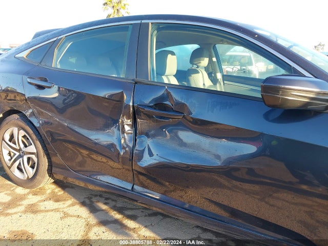 Honda Civic Lx 2018 2HGFC2F53JH500166 Image 6
