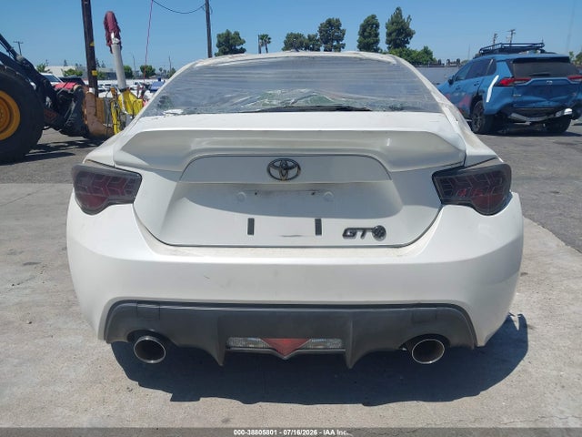 JF1ZNAA19E8700104 Scion FR-S