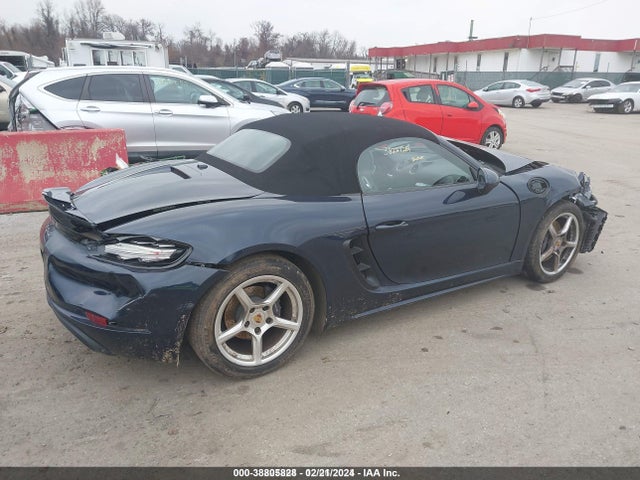 2019 PORSCHE 718 BOXSTER WP0CA2A84KS210134 Photo 3