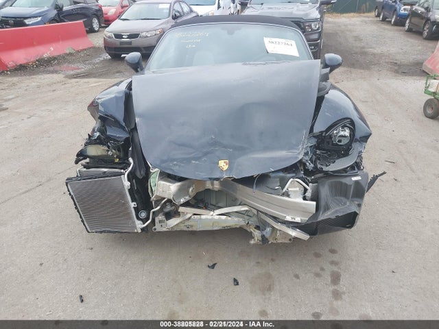 2019 PORSCHE 718 BOXSTER WP0CA2A84KS210134 Photo 5