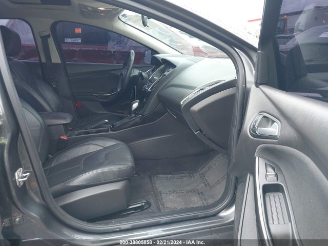 Ford Focus Titanium 2018 1FADP3J21JL205508 Image 5