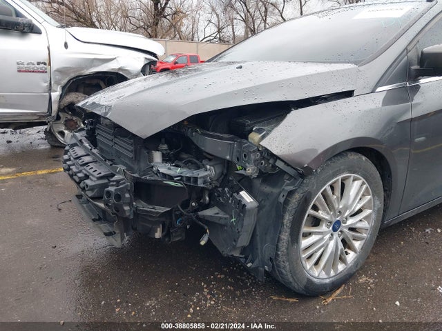 Ford Focus Titanium 2018 1FADP3J21JL205508 Image 6