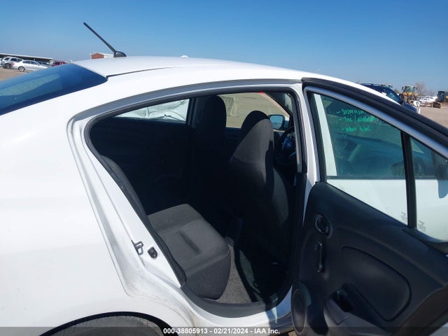 Nissan Versa 1.6 S 2016 3N1CN7APXGL913240 Image 8