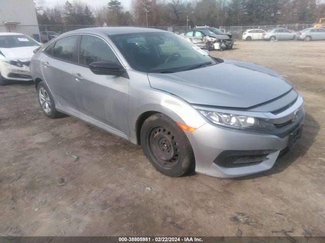 Honda Civic Lx 2018 2HGFC2F59JH605827 zdjęcie główne
