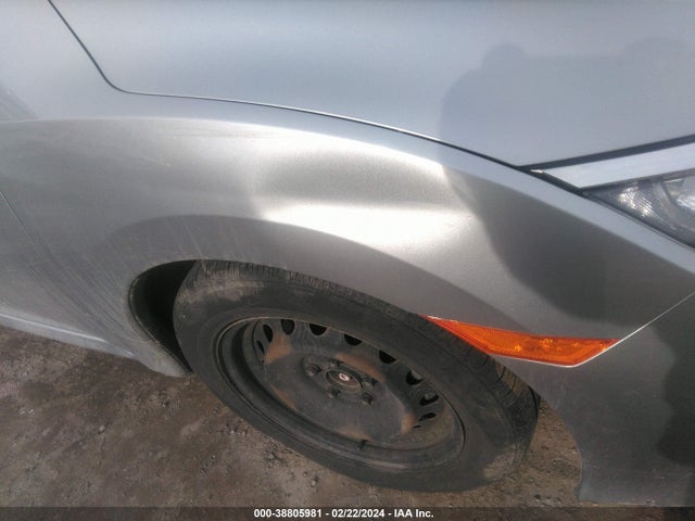 Honda Civic Lx 2018 2HGFC2F59JH605827 Image 17