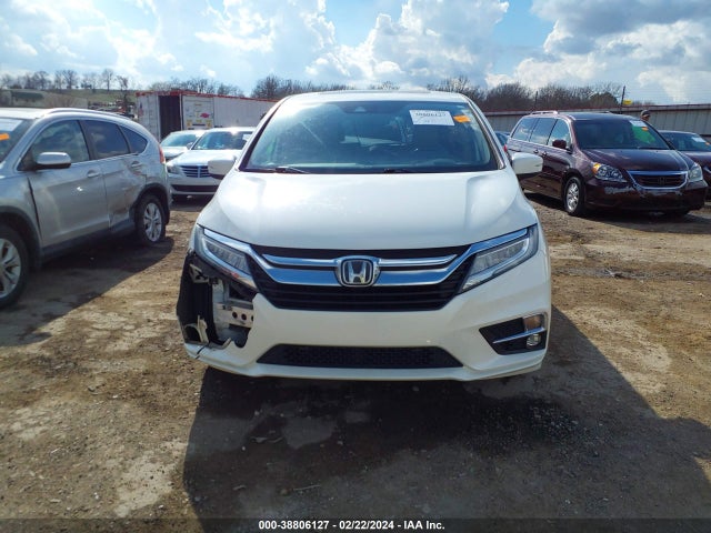Honda Odyssey Touring 2018 5FNRL6H84JB053105 Image 13