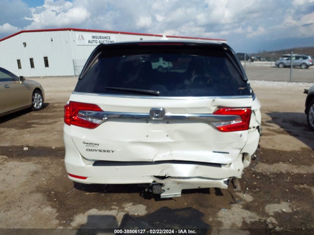 Honda Odyssey Touring 2018 5FNRL6H84JB053105 Image 17