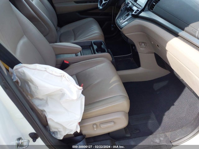Honda Odyssey Touring 2018 5FNRL6H84JB053105 Image 5