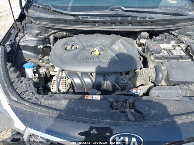 KIA FORTE LX 2016 KNAFK4A69G5568515 Image 10
