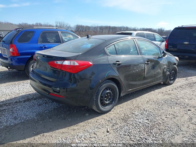 KIA FORTE LX 2016 KNAFK4A69G5568515 Image 4