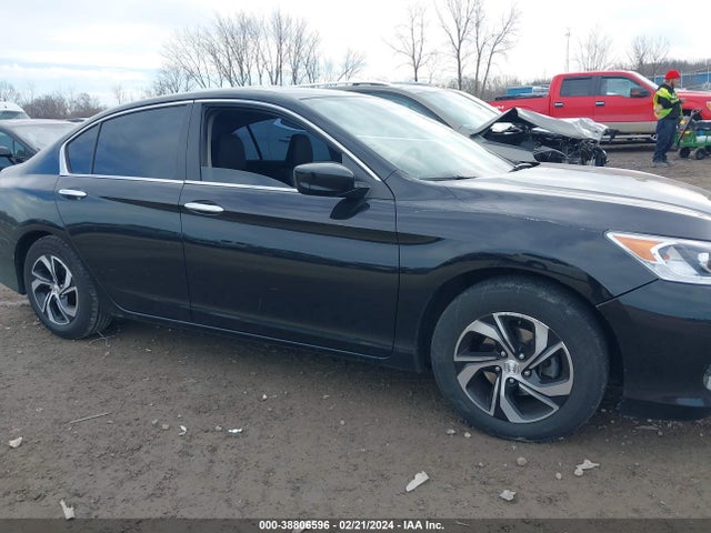 Honda ACCORD LX 2017 1HGCR2F35HA215266 Image 13