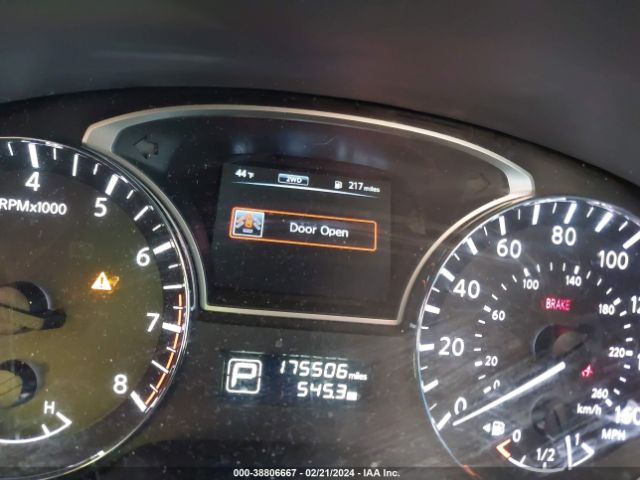 5N1AR2MM1FC644824 Nissan Pathfinder Sv