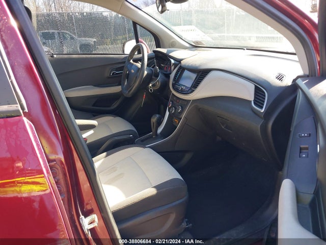 Chevrolet TRAX LS 2017 3GNCJNSB6HL194917 Image 5