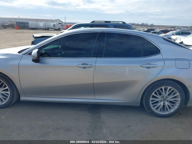 Toyota CAMRY XLE 2018 4T1B11HK7JU024593 Image 14