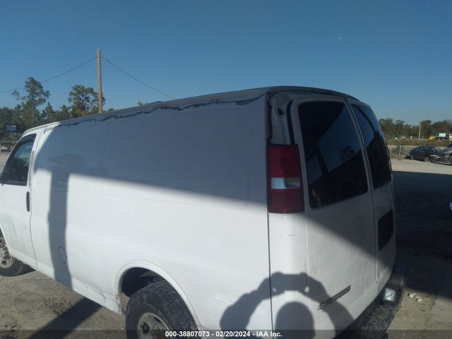 2009 CHEVROLET EXPRESS 2500 WORK VAN VIN: 1GCGG25C391152631