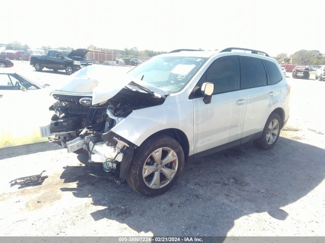 Subaru Forester 2.5i Premium 2015 JF2SJAFC5FH582699 Image 2