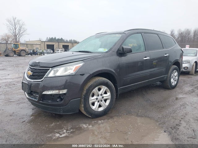 Chevrolet Traverse Ls 2015 1GNKVFKD6FJ186652 Image 2