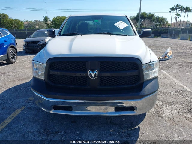 1C6RR7FT7HS820557 RAM 1500 Tradesman Quad Cab 4x4 6'4 Box