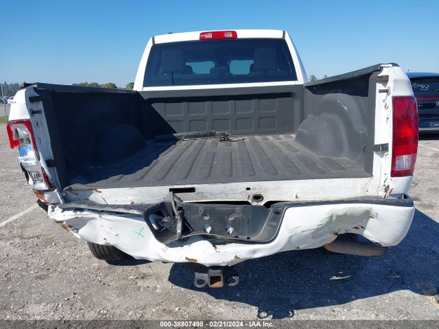 1C6RR7FT7HS820557 RAM 1500 Tradesman Quad Cab 4x4 6'4 Box