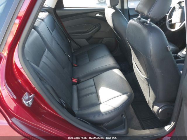 1FADP3M21HL228082 Ford FOCUS SEL