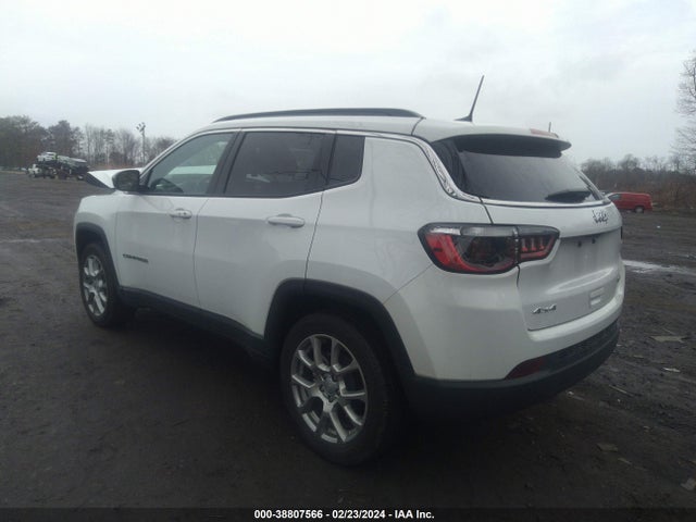 Jeep Compass Latitude Lux 4x4 2022 3C4NJDFB8NT212965 Image 3