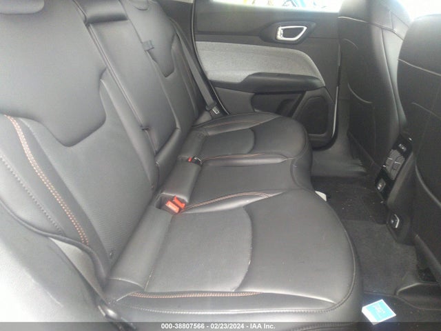 Jeep Compass Latitude Lux 4x4 2022 3C4NJDFB8NT212965 Image 8