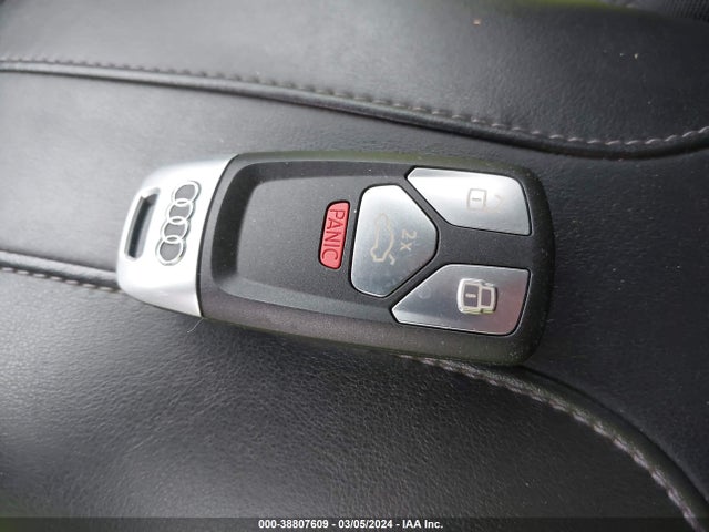 WAUENAF49KA114337 Audi A4 45 Premium