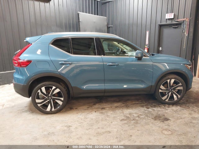YV4L12UA6P2938041 Volvo Xc40 B5 Ultimate Bright Theme