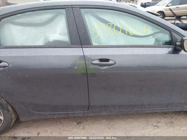 3KPF24AD3ME297582 KIA Forte Lxs