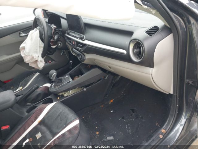 3KPF24AD3ME297582 KIA Forte Lxs