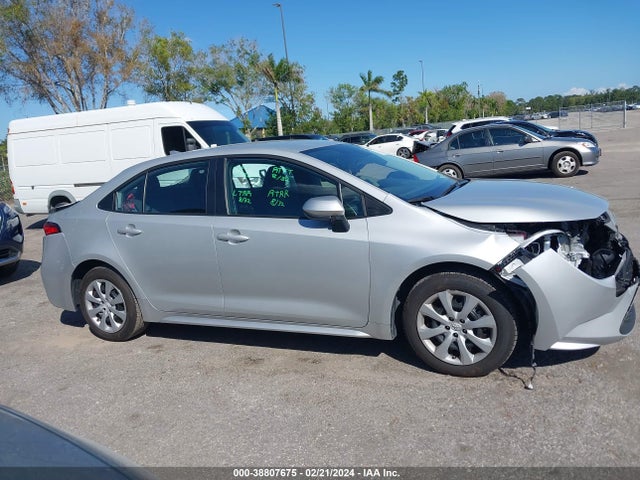Toyota COROLLA LE 2022 5YFEPMAE6NP391378 Image 13