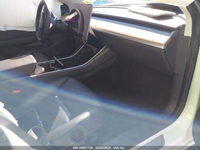 5YJ3E1EA5LF598145 Tesla MODEL 3