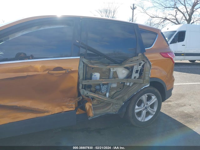 Ford ESCAPE SE 2016 1FMCU0G7XGUC89214 Image 6