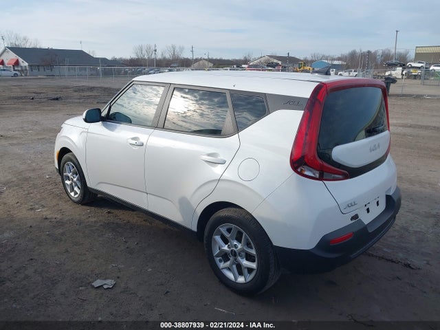 KIA SOUL S 2022 KNDJ23AU4N7164030 Image 3