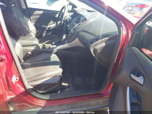 Ford FOCUS SE 2014 1FADP3K2XEL398584 Image 5