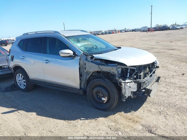 Nissan ROGUE SV 2018 5N1AT2MV2JC700482 головне зображення